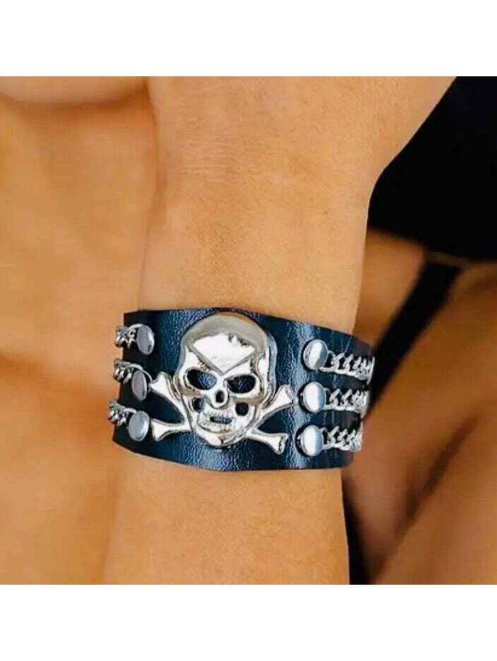 New - Chic - Retro Style Skull & Crossbones Design Faux Leather Studded Bracelet